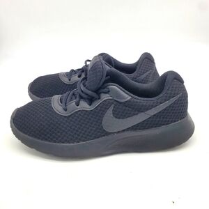 Nike Shoe Women's 10 Tanjun Triple Black Sneakers DJ6257-002